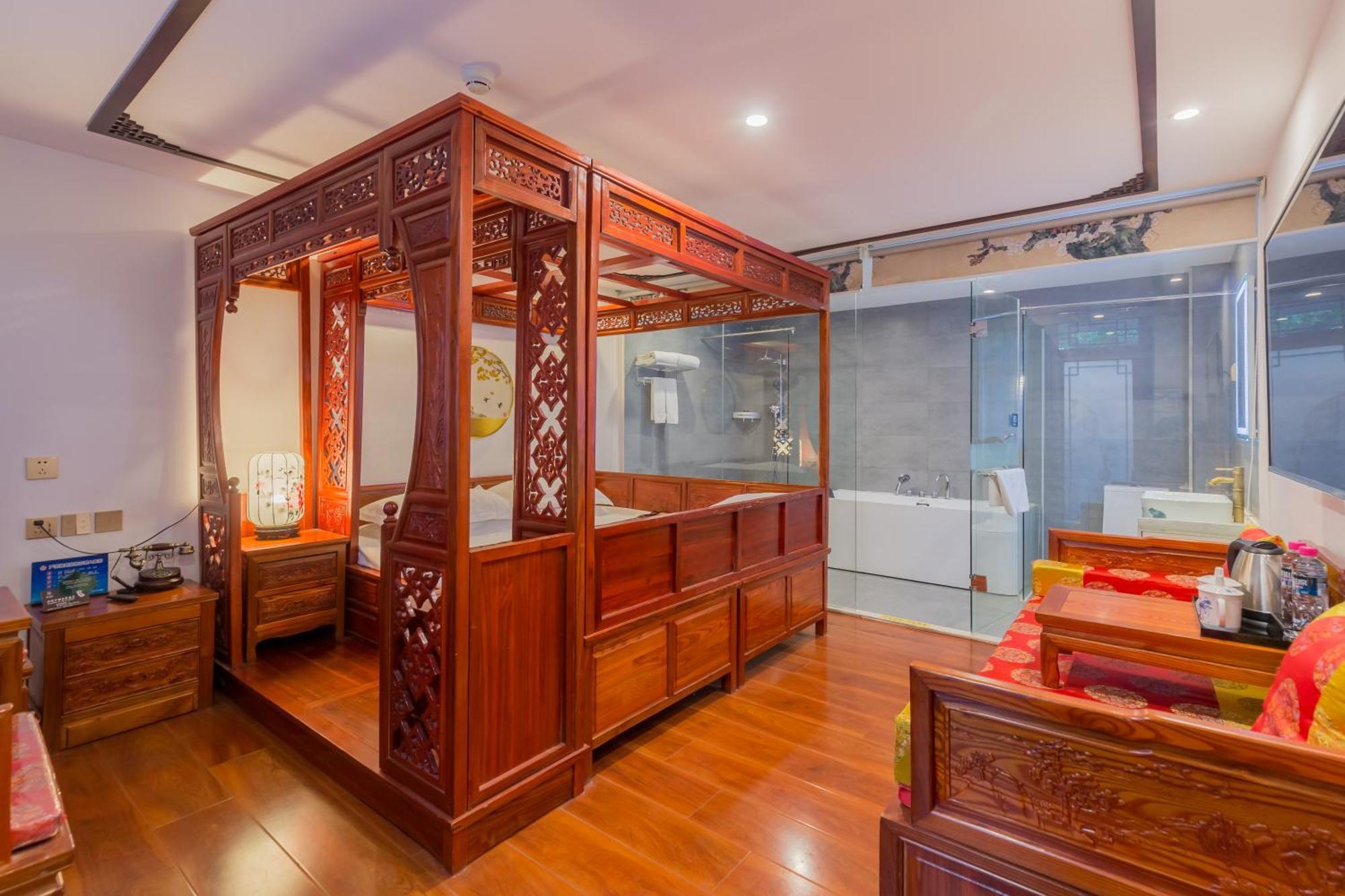 Hotel Qinfu Nanluogu Lane Houhai 4*