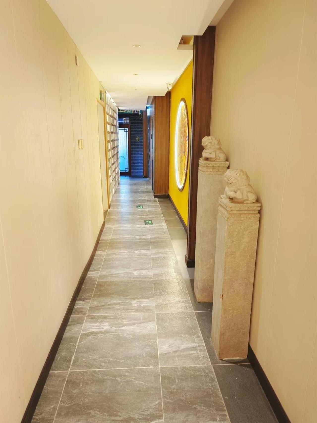 Qinfu Nanluogu Lane Houhai Hotel